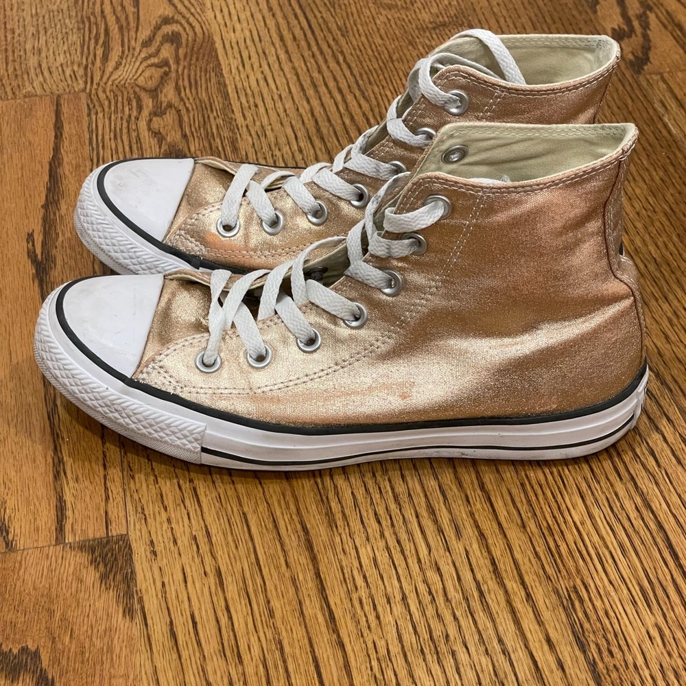 Converse metallic pink sneakers